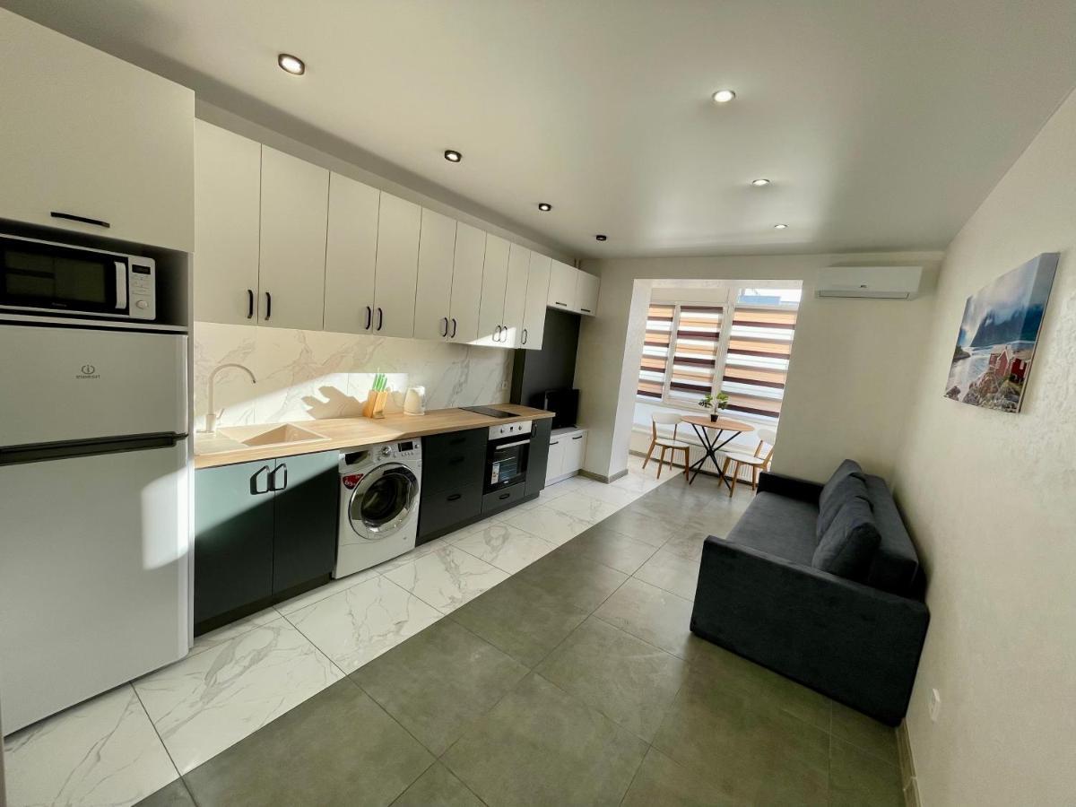 Apartment Premium In Center Ивано-Франковск Экстерьер фото